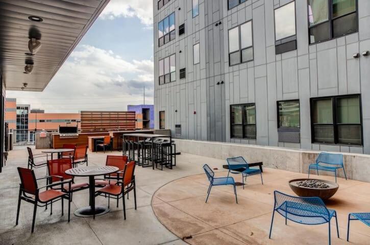 Large Downtown 2Br -Hot Tub-Downtown! Apartment Des Moines Exterior foto