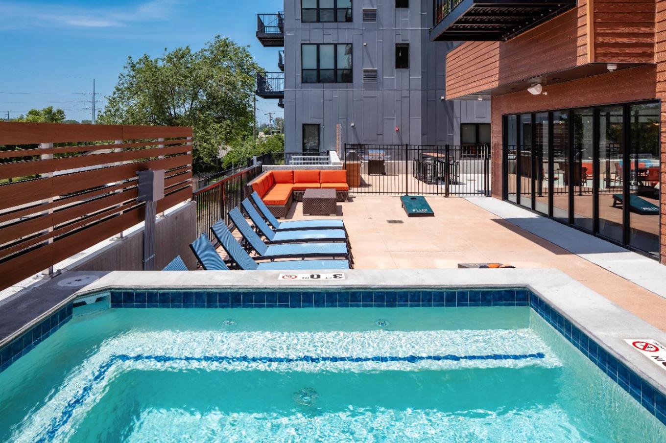 Large Downtown 2Br -Hot Tub-Downtown! Apartment Des Moines Exterior foto